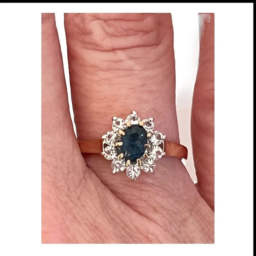 Vintage 1980s Ring Size 8 Blue Austrian Crystal Cluster Gold Plated - 10N